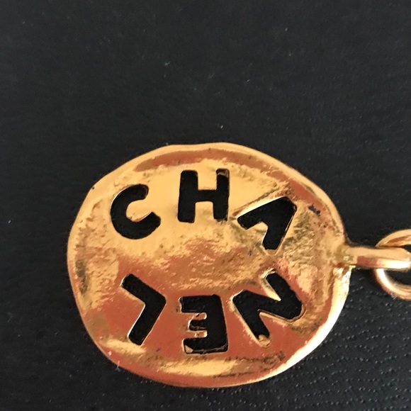 Authentic vintage Chanel keychain gold - Picture 6 of 13